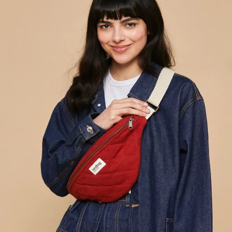 Sac banane Olivia matelassé Terracotta Hindbag Ambiance 3