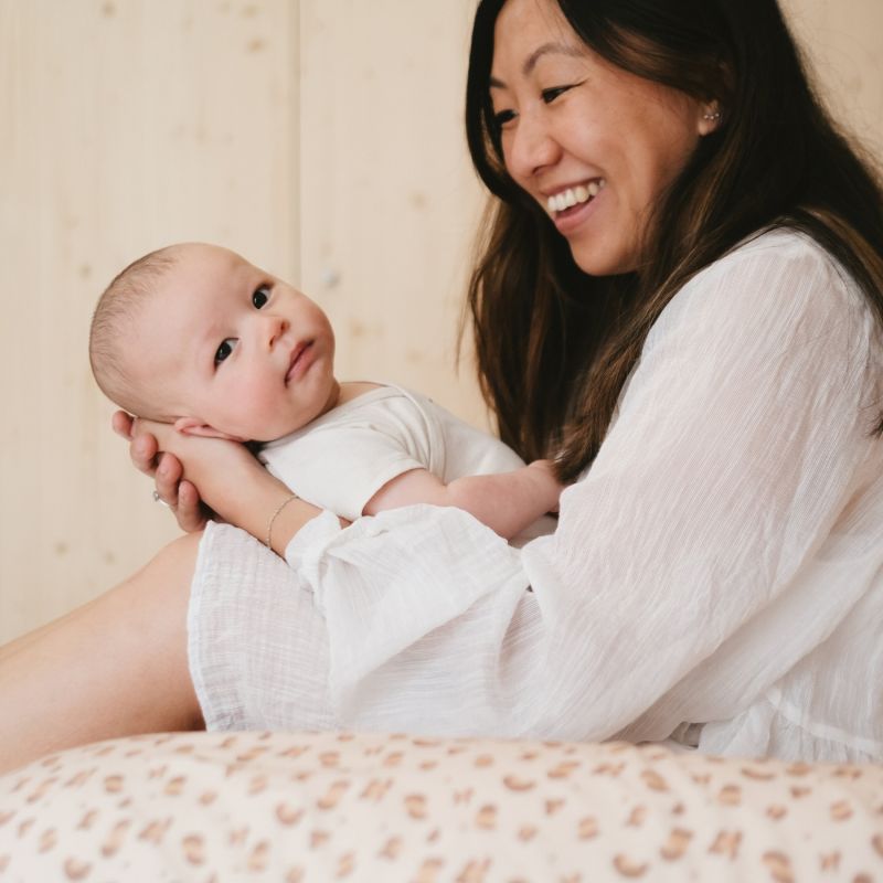 Coussin de maternité jersey Léopard Candide Ambiance 5