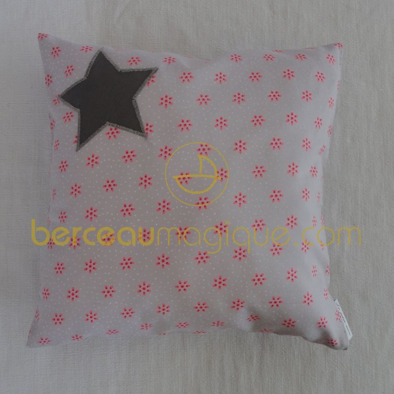 Petit coussin Fleurs fuschia (23 x 23 cm) Le petit rien