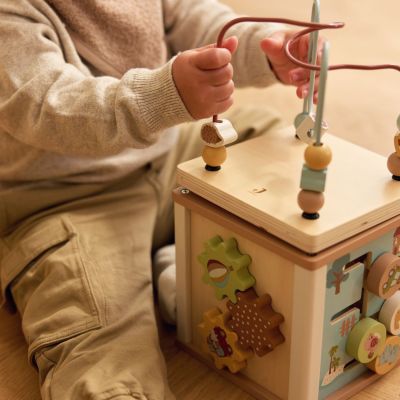 Cube d'activités en bois Jollies