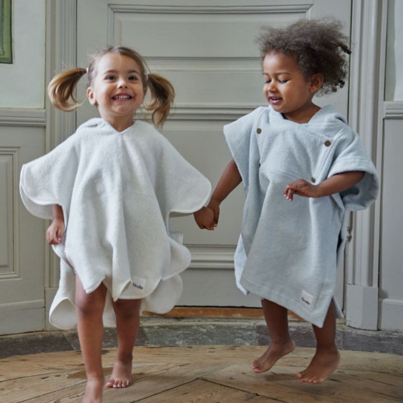Poncho de bain Vanilla White (1-3 ans) Elodie Details Ambiance 2
