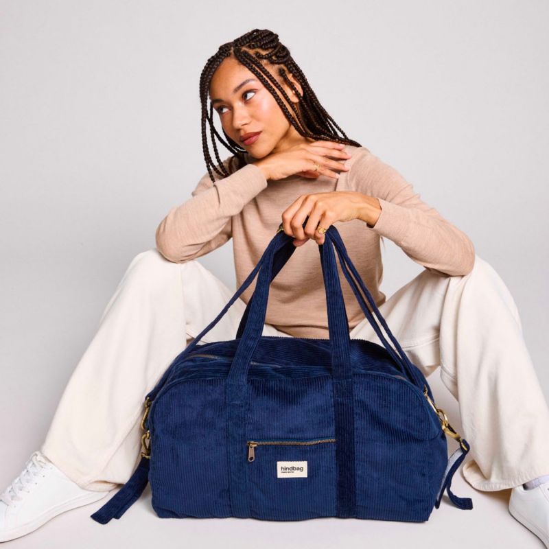 Sac à langer Basile Velours Marine Hindbag Ambiance 2