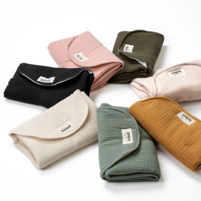 Tapis à langer effet lin camel