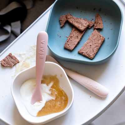 Lot de 2 cuillères silicone 1er âge avec boîte de transport Duo barbe à papa