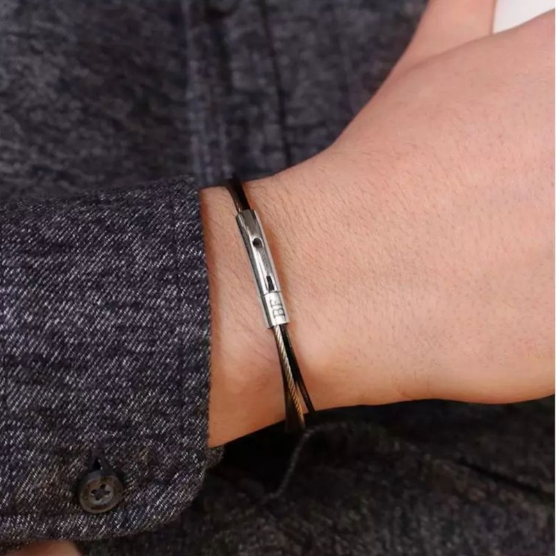 Bracelet papa cuir et câble Noir (personnalisable) Petits trésors Ambiance 2