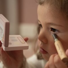Set de maquillage en bois