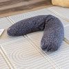 Coussin de grossesse et allaitement Big Flopsy Jersey de coton Léopard Béaba Ambiance 5