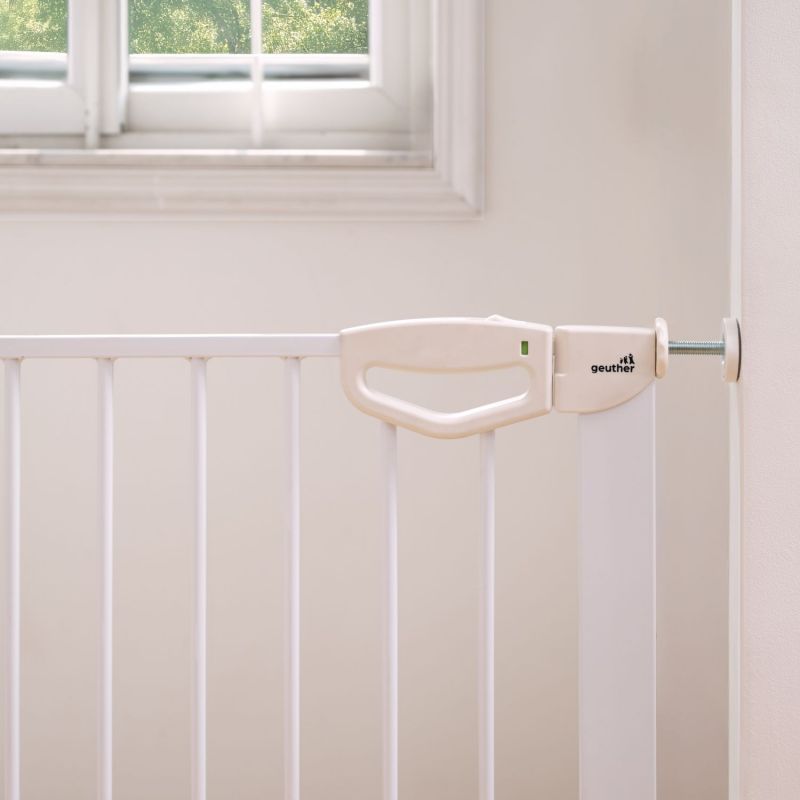 Barrière de sécurité Easylock Flatstep Blanche (69 à 76 cm) Geuther Ambiance 8