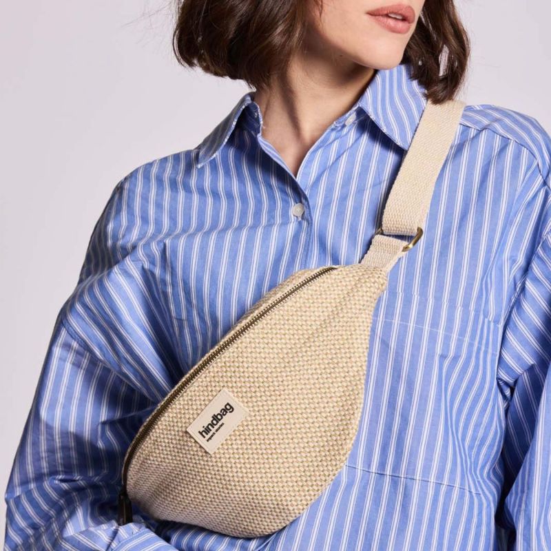 Sac banane Olivia Tressage Ecru Hindbag Ambiance 4