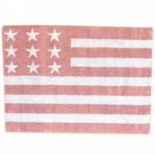 Tapis enfant rose et blanc drapeau américain (120 x 160 cm)  par Lorena Canals