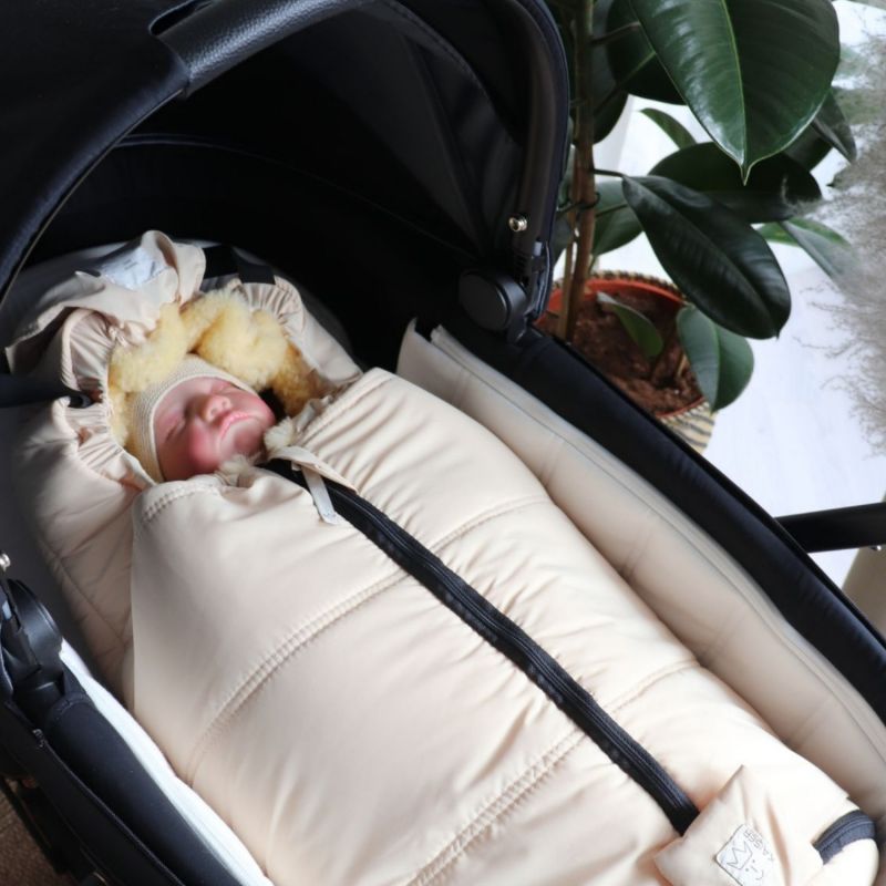 Chancelière pour siège-auto bébé en peau d'agneau NAADJA crème Kaiser Ambiance 2
