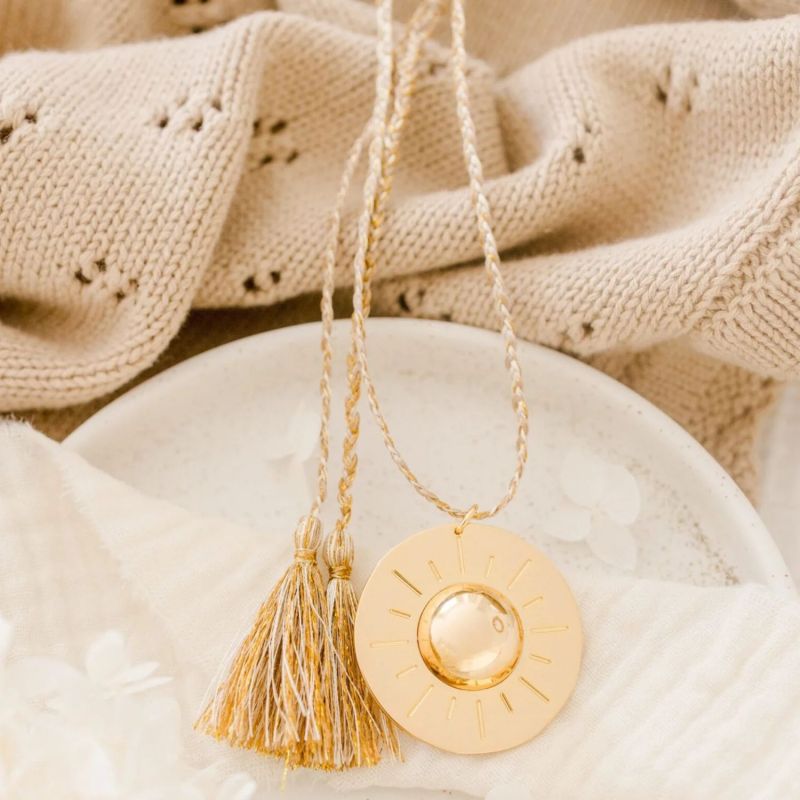 Bola de grossesse Sun cordon personnalisable (or jaune 18 carats) Pleine Lune Ambiance 6