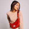 Sac banane Andrea Velours Brique Hindbag Ambiance 2