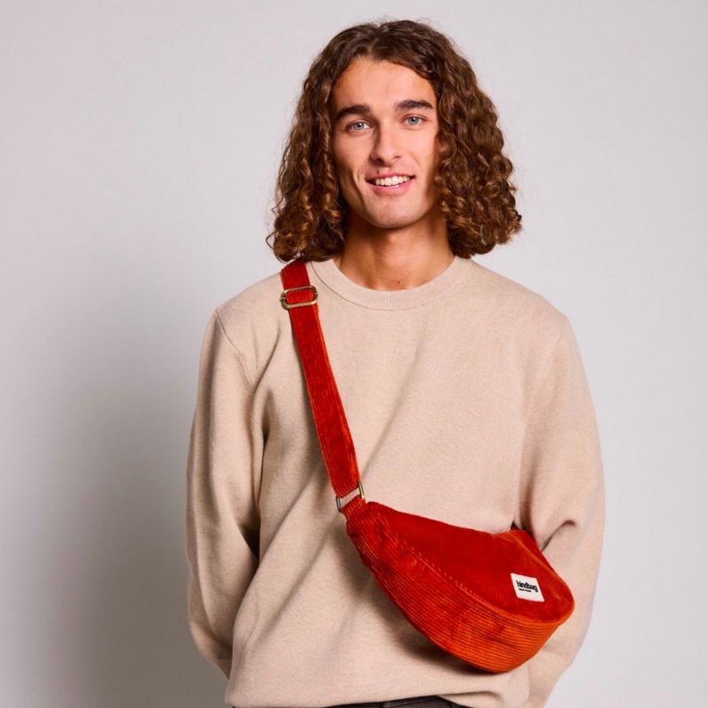 Sac banane Andrea Velours Brique Hindbag Ambiance 3