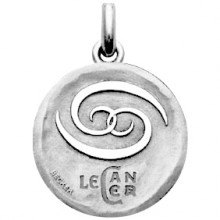 Médaille symbole Cancer (or blanc 750°)  par Becker