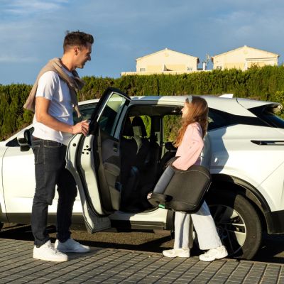 Siège auto évolutif I-Spark 2 Plus i-Size Black (groupe 2-3)