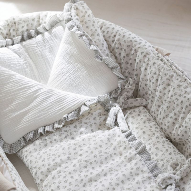 Nid d'ange et couverture Little Bloom Fleurs Gris (TOG 2,5) Pasito a pasito Ambiance 2