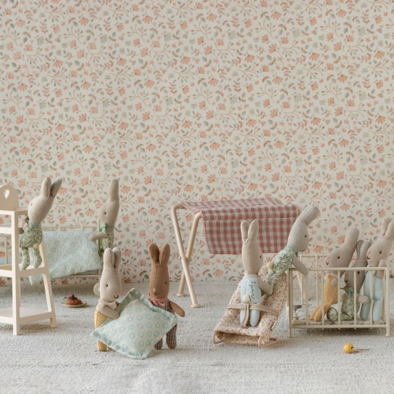 Lapin My Bleu clair à carreaux Maileg Ambiance 3