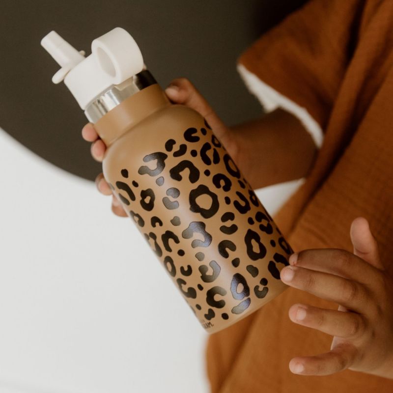 Gourde isotherme Léopard Marron (350 ml) Atelier Wagram Ambiance 3