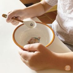 Bol ventouse et cuillère Pierre Lapin