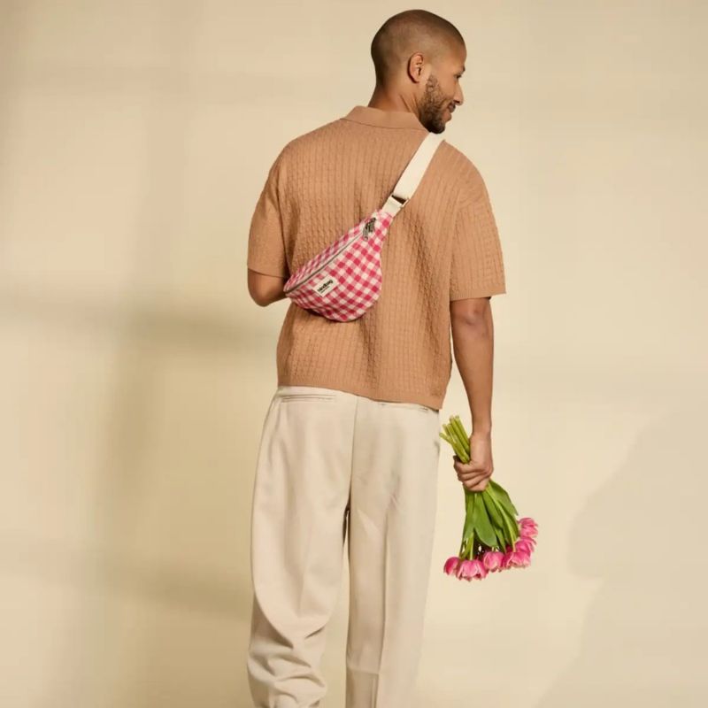 Sac banane Olivia Vichy Rose Hindbag Ambiance 7