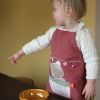 Tablier Les Copains d'abord Chat personnalisable (2-6 ans) L'oiseau bateau Ambiance 2