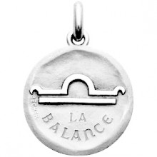 Médaille symbole Balance (or blanc 750°)  par Becker