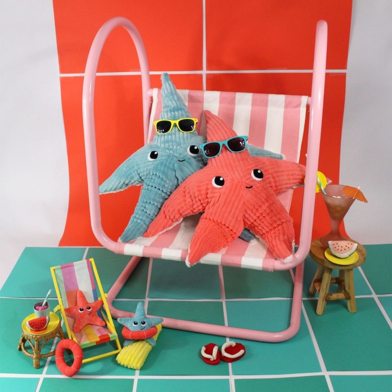 Peluche Etoile de mer maman et bébé Les Ptipotos Corail (62 cm) Les Déglingos Ambiance 2