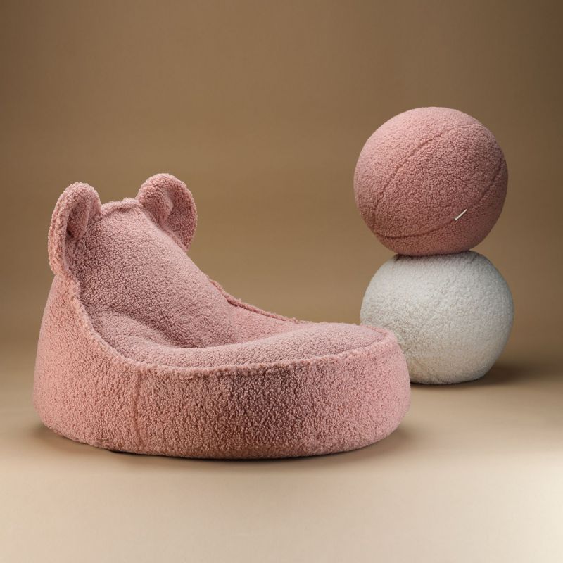 Coussin balle Guava Pink molletonné Wigiwama Ambiance 6