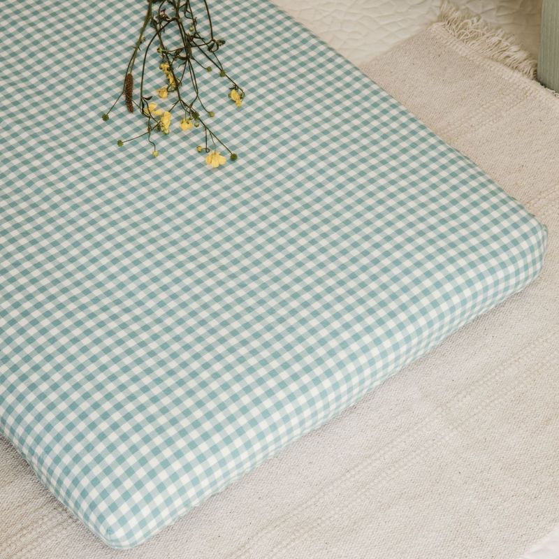 Drap housse percale de coton Vichy Azur (50 x 83 cm) Kadolis Ambiance 2