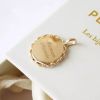 Pendentif médaille Dentelle personnalisable (plaqué or) Petits trésors Ambiance 2