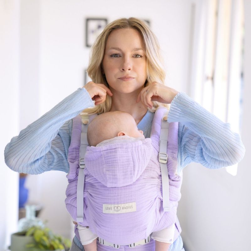 Porte bébé HoodieCarrier 2 Lilas Love Radius Ambiance 6