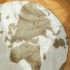 Tapis lavable RugCycled Carte du monde Lorena Canals Ambiance 4
