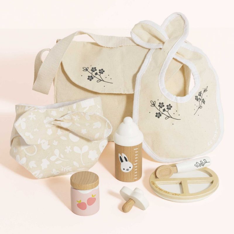 Set de nurserie pour poupée en bois FSC Le Toy Van Ambiance 2