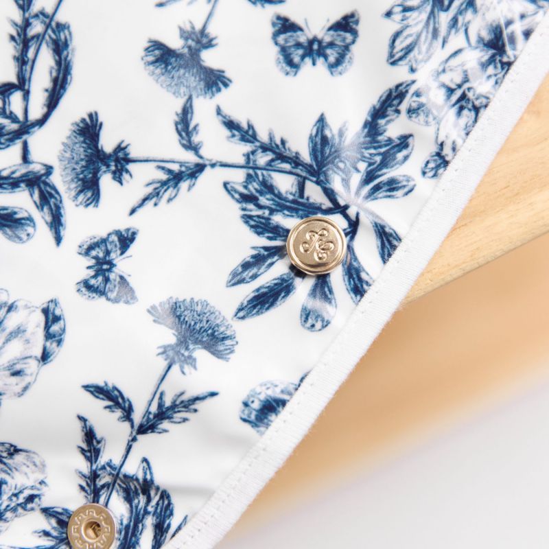 Bavoir enduit Toile de Jouy bleu marine Tartine et Chocolat Ambiance 5