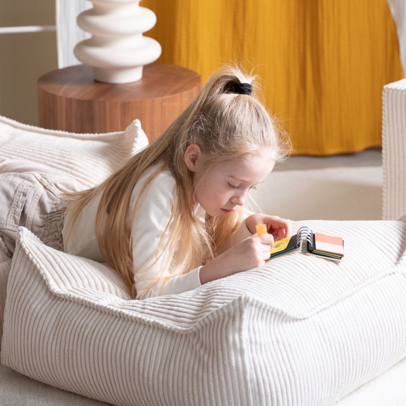 Fauteuil pouf et repose-pieds Marshmallow velours côtelé Wigiwama Ambiance 7