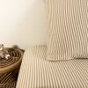 Drap housse en percale de coton Rayé Ambre (80 x 160 cm) Kadolis Ambiance 2