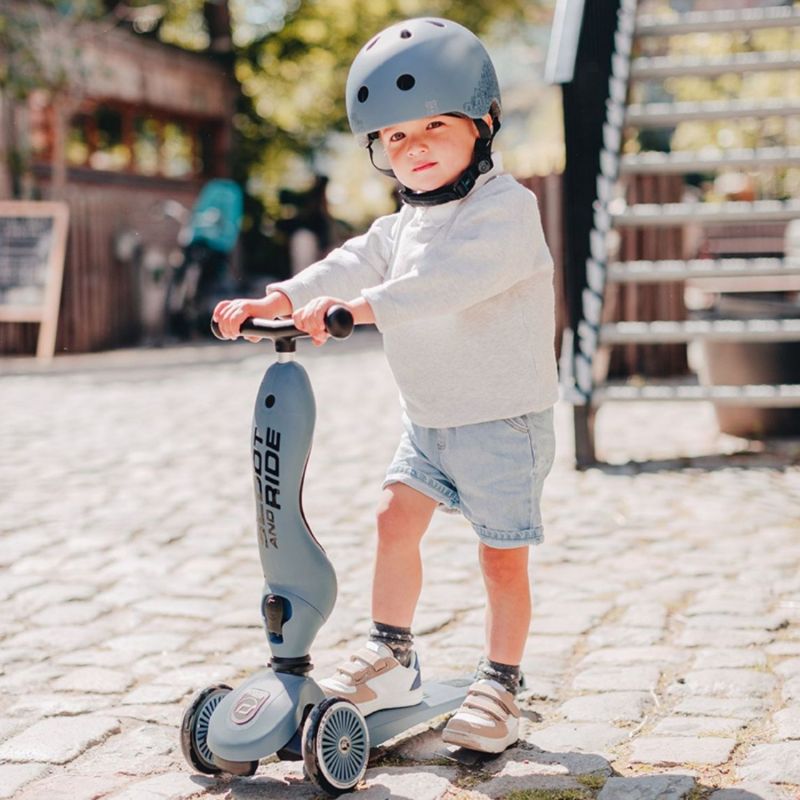 Porteur évolutif en trottinette Highwaykick 1 Steel Scoot and ride Ambiance 2