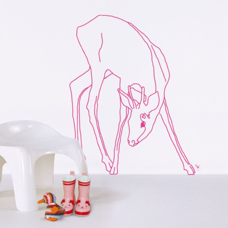 Sticker mural La biche fuchsia (90 x 70 cm) Mimi'lou