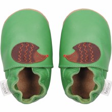 Chaussons en cuir Soft soles hérisson vert (9-15 mois)  par Bobux