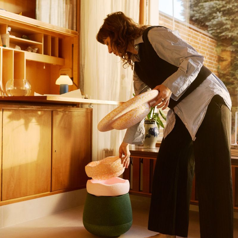 Tabouret modulaire Spring Special Dynamic all water lily avec coussin pad bleu Stapelstein Ambiance 2