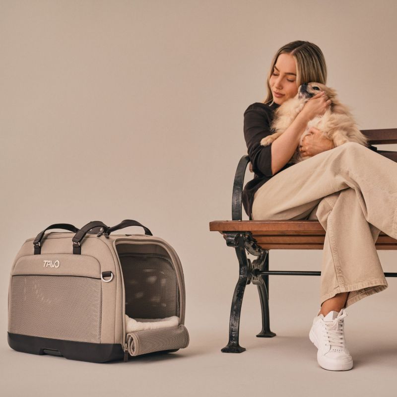 Sac de transport pour avion et siège auto pour animaux de compagnie HENDRICK TAWNY Tavo Ambiance 9
