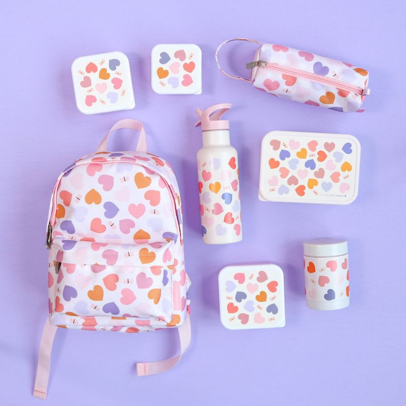 Sac à dos bébé Cœurs A Little Lovely Company Ambiance 6