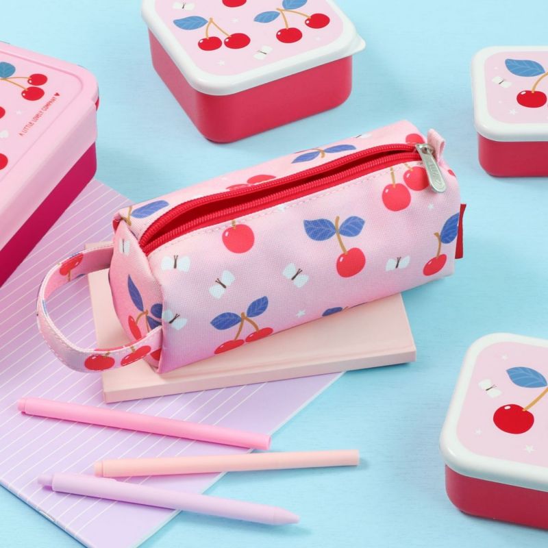 Trousse scolaire Cerises A Little Lovely Company Ambiance 5