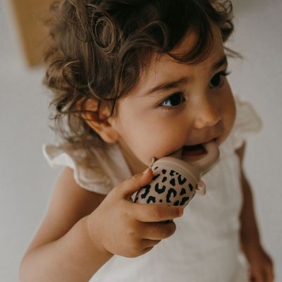 Sucette grignoteuse Sauvage avec 4 embouts