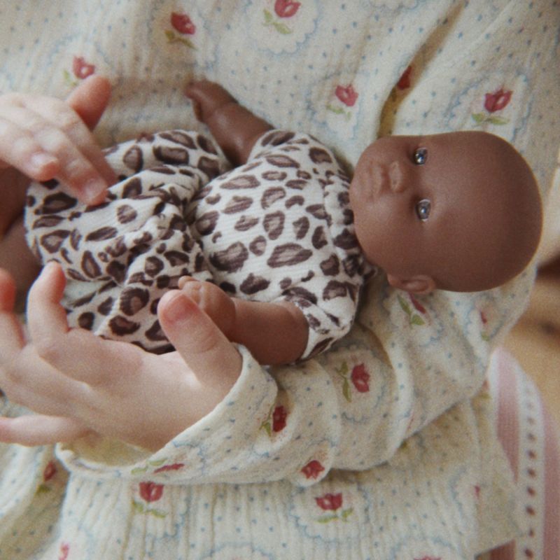 Mini poupée Léo Konges Sløjd Ambiance 2