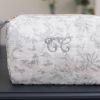 Trousse de toilette Toile de Jouy gris Tartine et Chocolat Ambiance 2