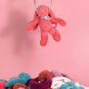 Peluche Lapin Fleurette Corail (35 cm) Doudou et Compagnie Ambiance 2