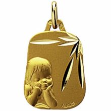 Médaille trapèze Enfant songeur (or jaune 750°)  par Maison Augis