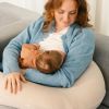 Coussin de maternité Buddy Corduroy Sand Doomoo Ambiance 9